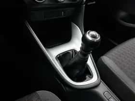 Toyota Yaris (2024) thumbnail 11
