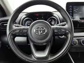 Toyota Yaris (2024) thumbnail 18