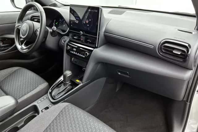 Toyota Yaris_Cross (2025) thumbnail 6