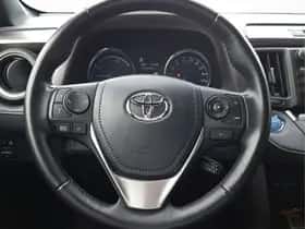 Toyota RAV4 (2016) thumbnail 17