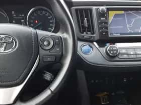 Toyota RAV4 (2016) thumbnail 22
