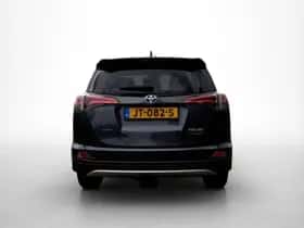 Toyota RAV4 (2016) thumbnail 6