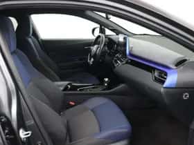 Toyota C-HR (2018) thumbnail 29