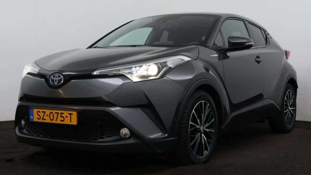 Toyota C-HR (2018) — foto 1