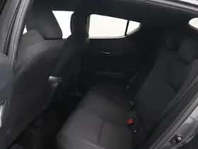 Toyota C-HR (2018) thumbnail 18