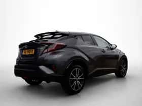 Toyota C-HR (2018) thumbnail 5