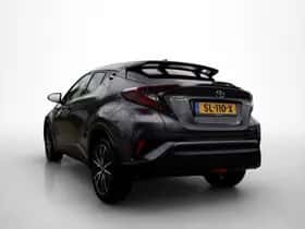 Toyota C-HR (2018) thumbnail 7