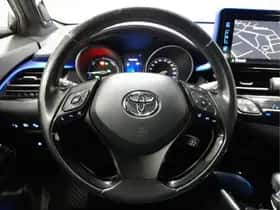 Toyota C-HR (2018) thumbnail 17