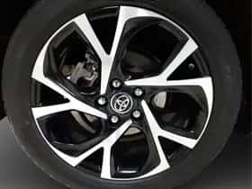 Toyota C-HR (2018) thumbnail 28