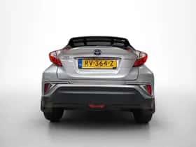 Toyota C-HR (2018) thumbnail 6