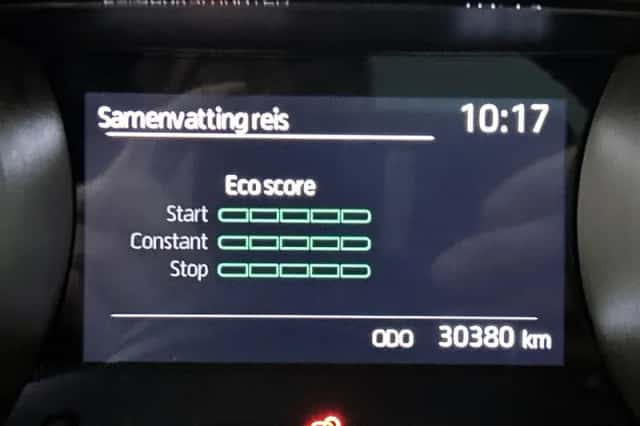 Toyota Yaris (2023) thumbnail 6