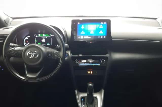 Toyota Yaris_Cross (2023) thumbnail 4