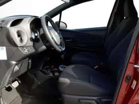 Toyota Yaris (2018) thumbnail 12