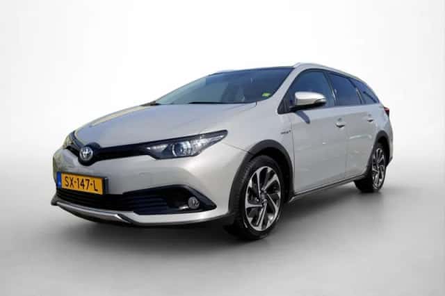 Toyota Auris (2018) thumbnail 1