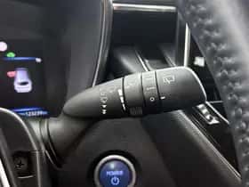 Toyota Corolla_Touring_Sports (2021) thumbnail 25