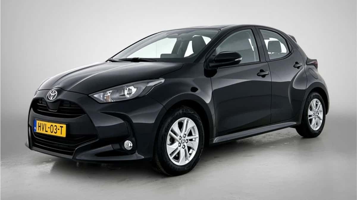 Toyota Yaris (2025) — foto 1
