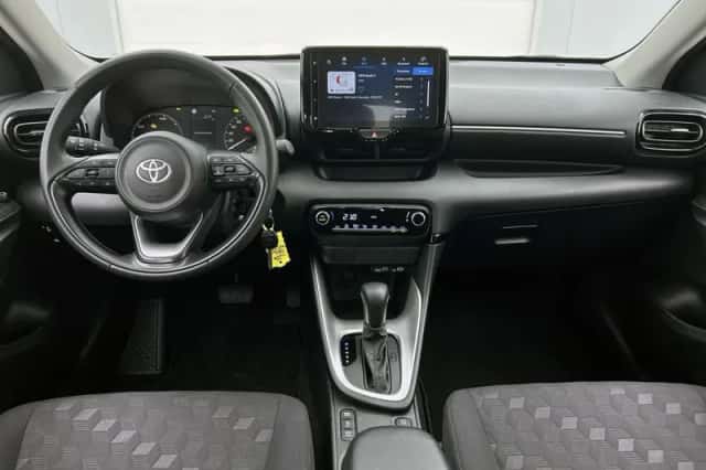 Toyota Yaris (2025) thumbnail 4
