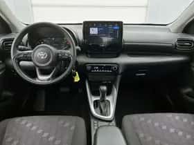 Toyota Yaris (2025) thumbnail 4