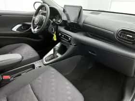 Toyota Yaris (2025) thumbnail 6