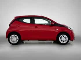 Toyota Aygo (2022) thumbnail 11