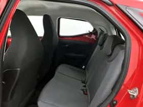 Toyota Aygo (2022) thumbnail 16