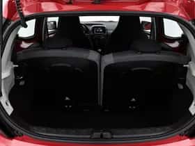 Toyota Aygo (2022) thumbnail 23