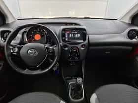 Toyota Aygo (2022) thumbnail 4