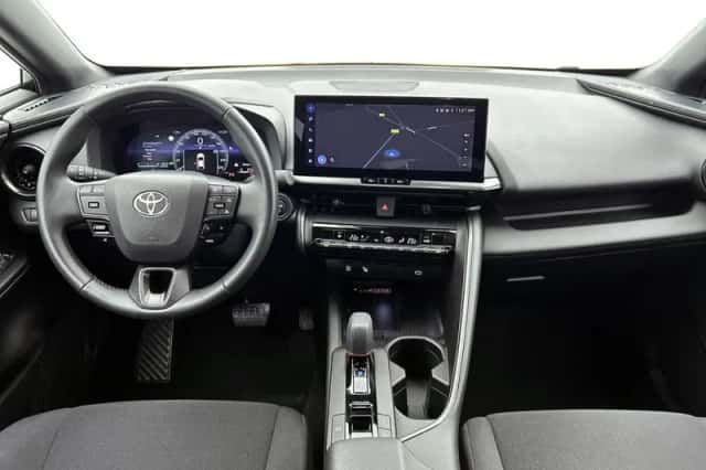 Toyota C-HR (2024) thumbnail 4