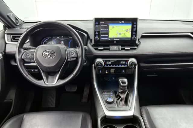Toyota RAV4 (2021) thumbnail 4
