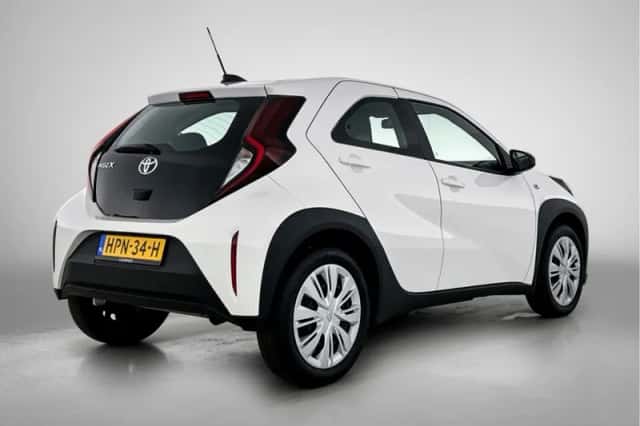 Toyota Aygo (2025) thumbnail 2