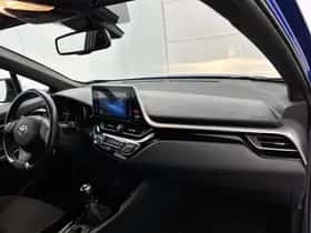 Toyota C-HR (2018) thumbnail 29