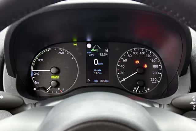 Toyota Yaris (2023) thumbnail 5