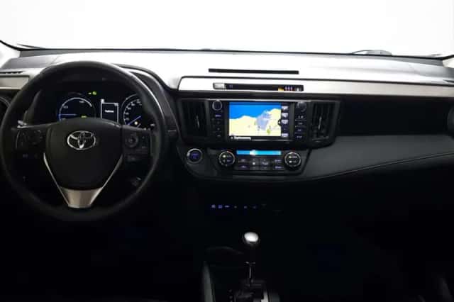 Toyota RAV4 (2018) thumbnail 4