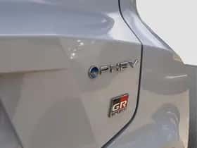 Toyota C-HR (2025) thumbnail 34