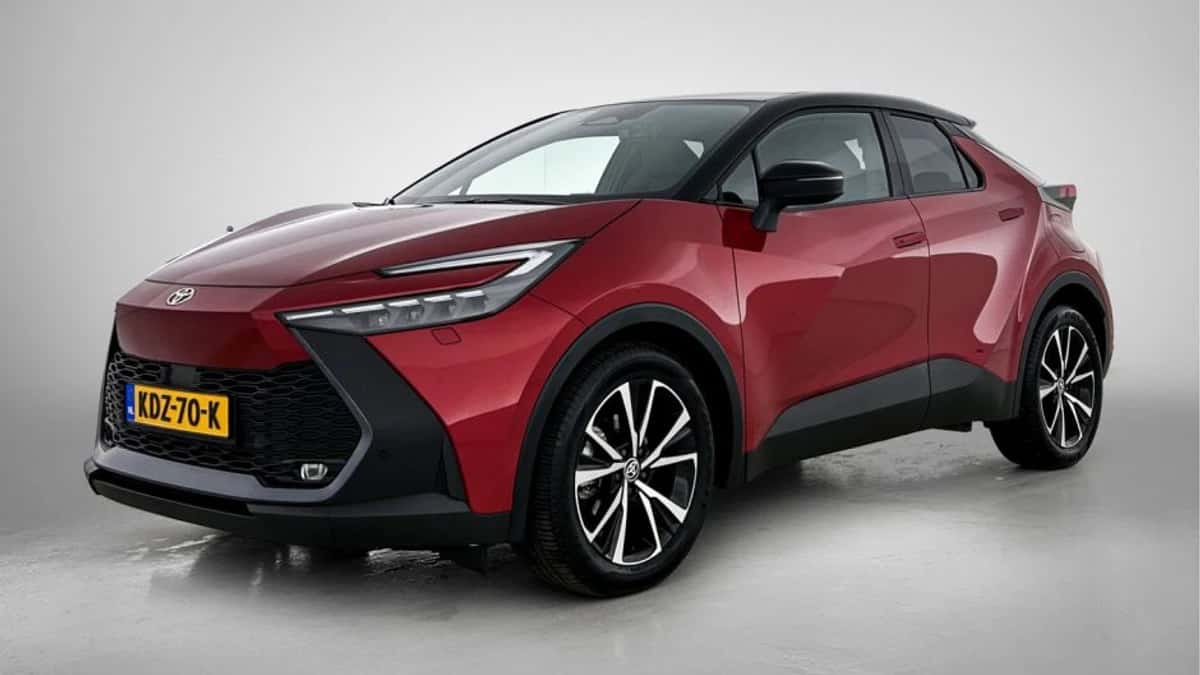 Toyota C-HR (2024) — foto 1