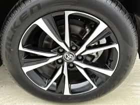 Toyota C-HR (2024) thumbnail 23