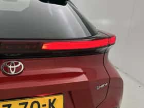 Toyota C-HR (2024) thumbnail 32