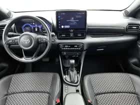 Toyota Yaris (2024) thumbnail 4