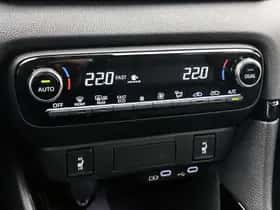 Toyota Yaris (2024) thumbnail 9