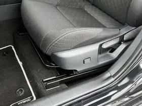 Toyota Corolla_Touring_Sports (2024) thumbnail 30