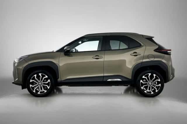 Toyota Yaris_Cross (2025) thumbnail 3