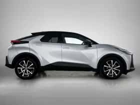 Toyota C-HR (2024) thumbnail 11