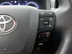 Toyota C-HR (2024) thumbnail 14
