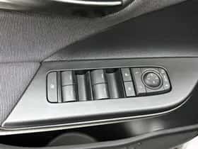 Toyota C-HR (2024) thumbnail 22