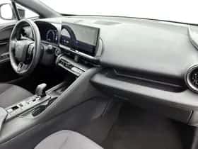 Toyota C-HR (2024) thumbnail 6
