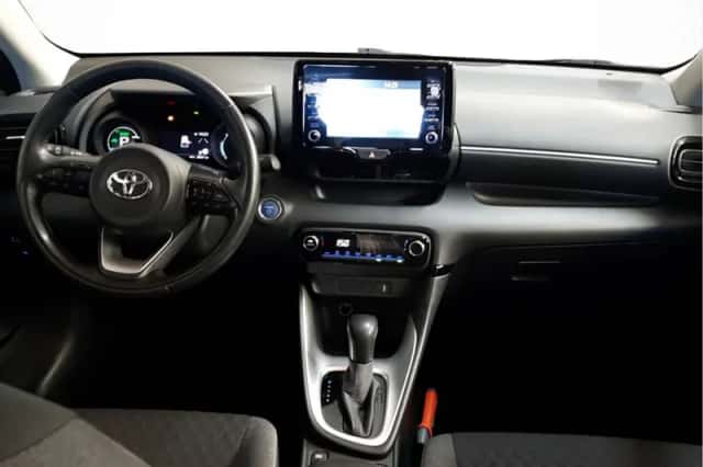 Toyota Yaris (2020) thumbnail 4
