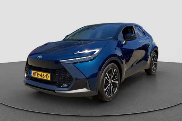 Toyota C-HR (2025) thumbnail 1