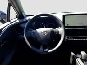 Toyota C-HR (2025) thumbnail 7
