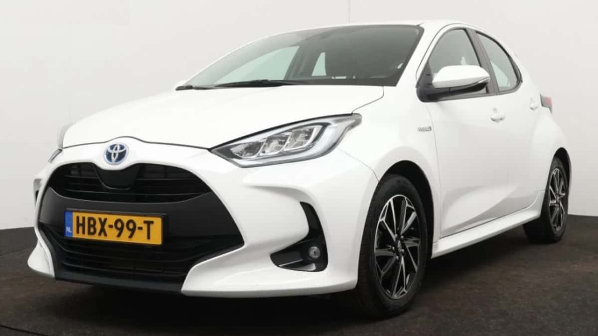 Toyota Yaris (2020) — foto 1