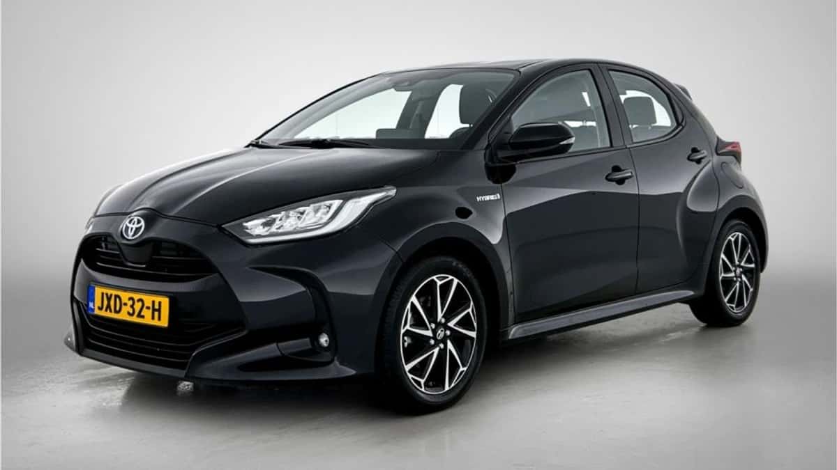 Toyota Yaris (2020) — foto 1